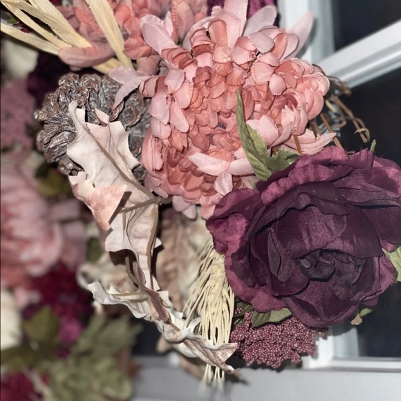 Handmade Wreath - Picture 4 of 6